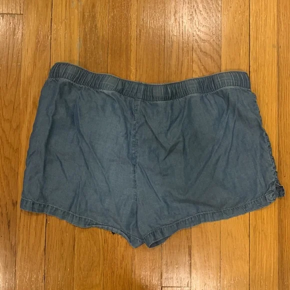 Old Navy Blue Embroidered Shorts, Size M - Picture 2 of 5